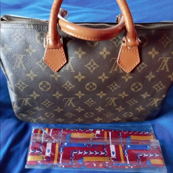 Louis Vuitton Speedy 30